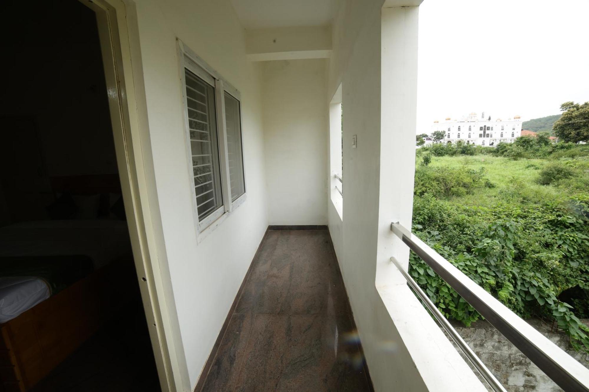 Naksha Tree Hotels - Yelagiri Exterior foto